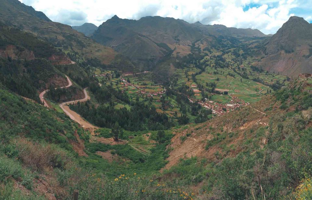 Vistas de el Valle Sagrado desde las alturas. - ©2020 Mochileros.org